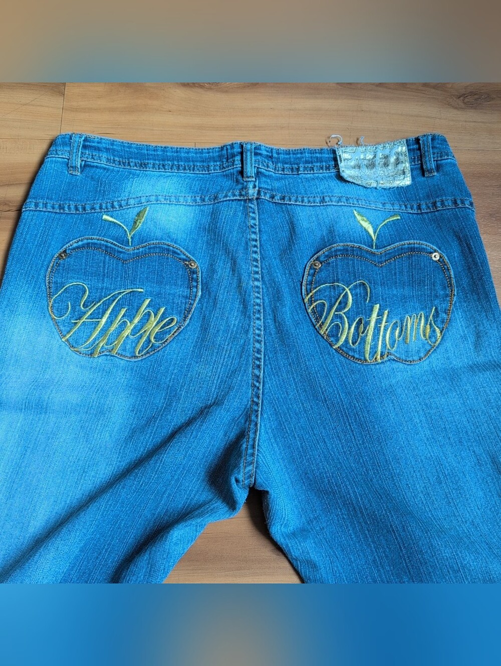 Vintage Apple Bottoms Jeans Womens 18 Low Rise Embroidered Pockets Nelly Y2K